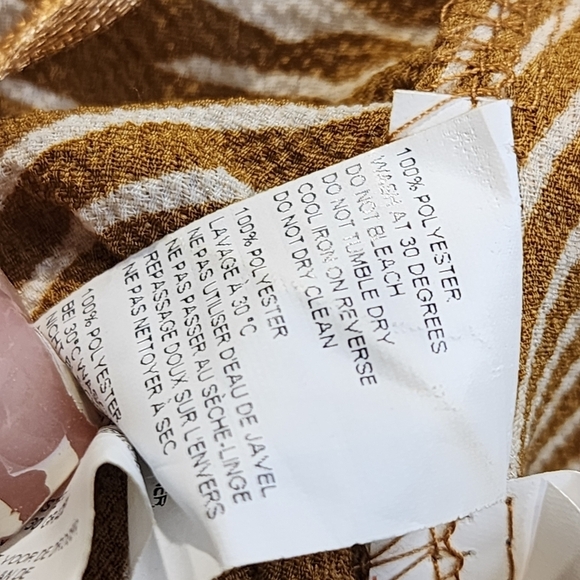 Boohoo music asymetrical high Low Skirt size 8 - Picture 3 of 11